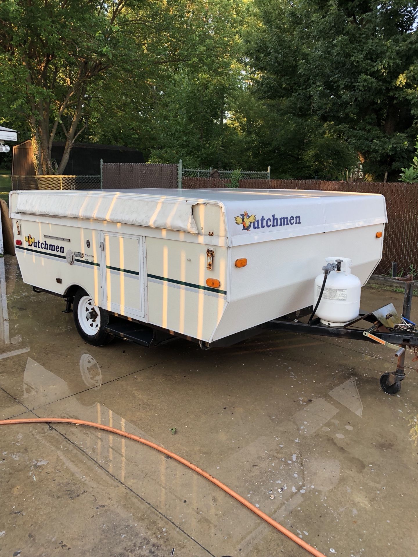 1998 Dutchman 801 duck pop up camper