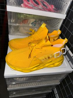 Men's Yellow Knit Sneakers – Size 8.5 – Brand New