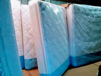 $200 Queen Pillow Top Mattress Only Brand New Free Delivery Same Day 