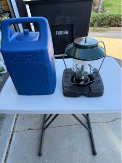 Coleman propane camping lantern with case