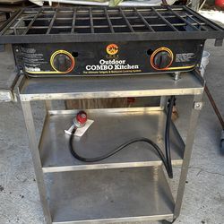 Parrilla de dos uemafores grandes, usada pocas ves en muy buenas condiciones con carrito adaptado.