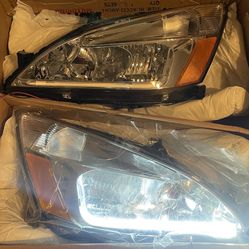 03-07 Honda Accord Chrome Housing And Clear With Amber LED ( Right Side Only Works)  Replacement Pair Headlights Headlamps Luces Farros  Thumbnail