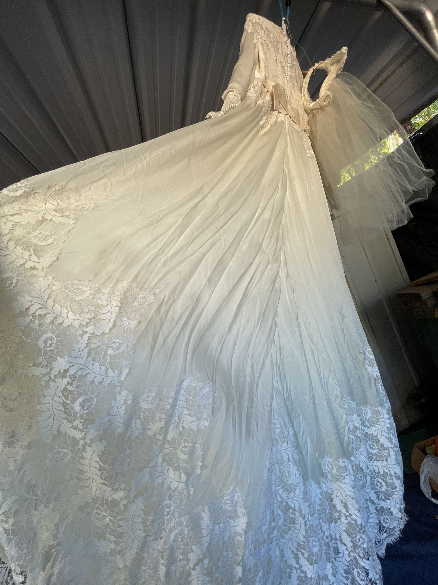 Wedding Dress Alfred Angelo & Edythe Vincent.