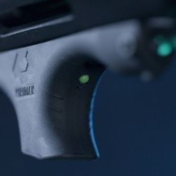 VIRIDIAN LASER GRIP MLOK