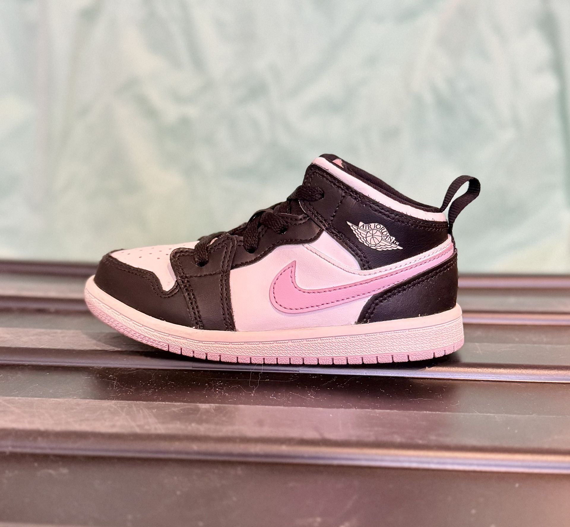 Air Jordan 1 Mid TD “White Light Arctic Pink” - Size 9C