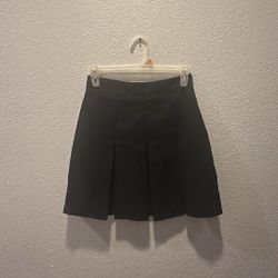 Black Skirt 