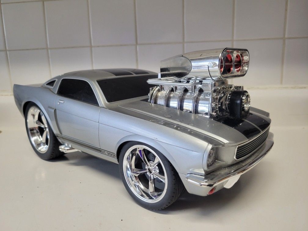Muscle machines 1/16 scale 1966 ford mustang gt 350 rc radio controlled car