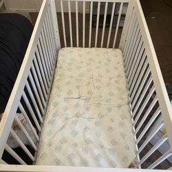 White Wooden Baby Crib 