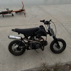apollo Pitbike / Dirtbike 70cc