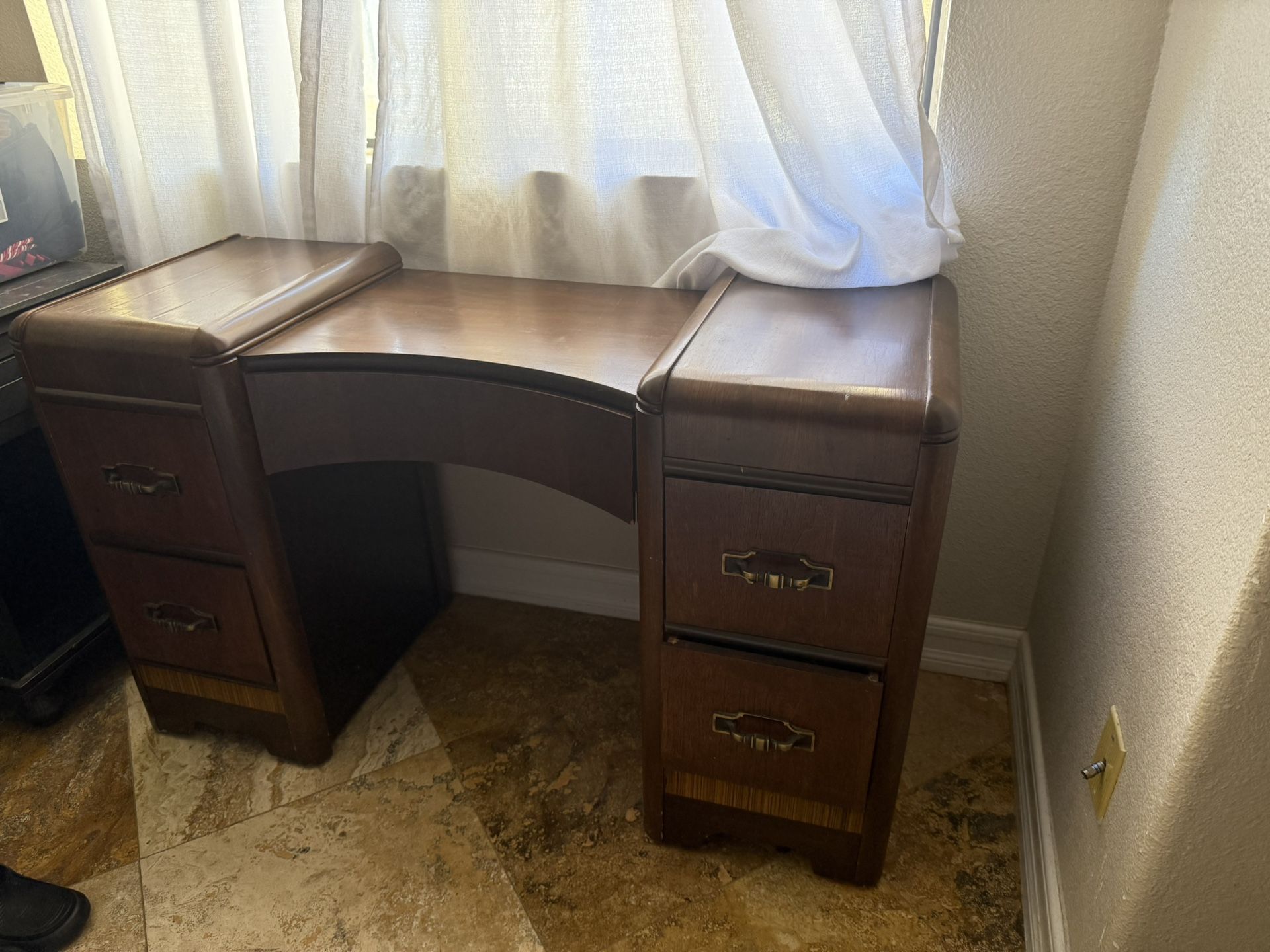 FREE - Vanity, Bench & Night Stand (Vintage)