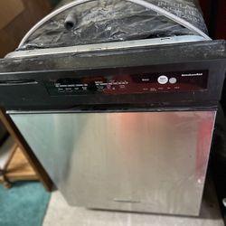 KitchenAid Dishwasher 