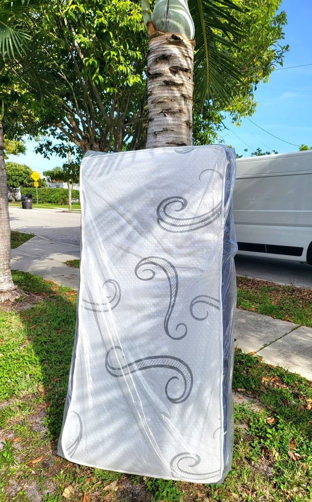 NEW TWIN MATTRESS/ DELIVER AVAILABLE NOW/ HABLAMOS ESPAÑOL/ ENTREGA INMEDIATA