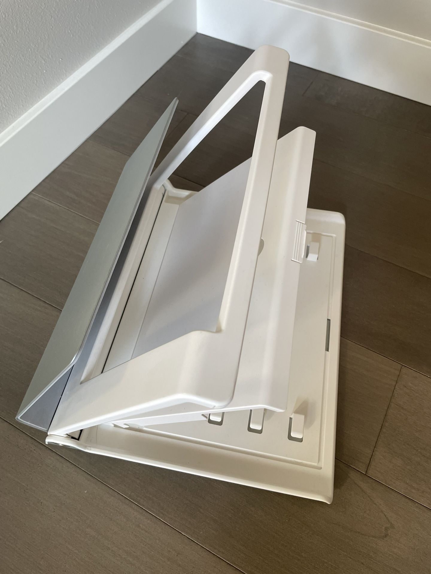 Laptop Stand Humanscale L6 Notebook Manager for Sale in Edmonds, WA