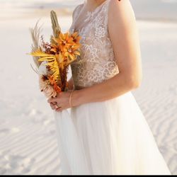 Wedding dress/ Princess/Ivory- Bronze/Fall Wedding/ Size 6