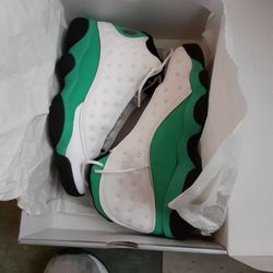 Jordan Retro 13 Lucky Green Slightly Worn Size 7 Mens