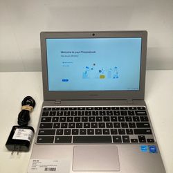 SAMSUNG XE310XBA Chromebook 4 11.6” HD Intel Celeron 4GB RAM 32GB Laptop With Charger