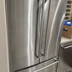 KitchenAid Appliance Bundle And Zephyr Range Hood (Originally $10,600)