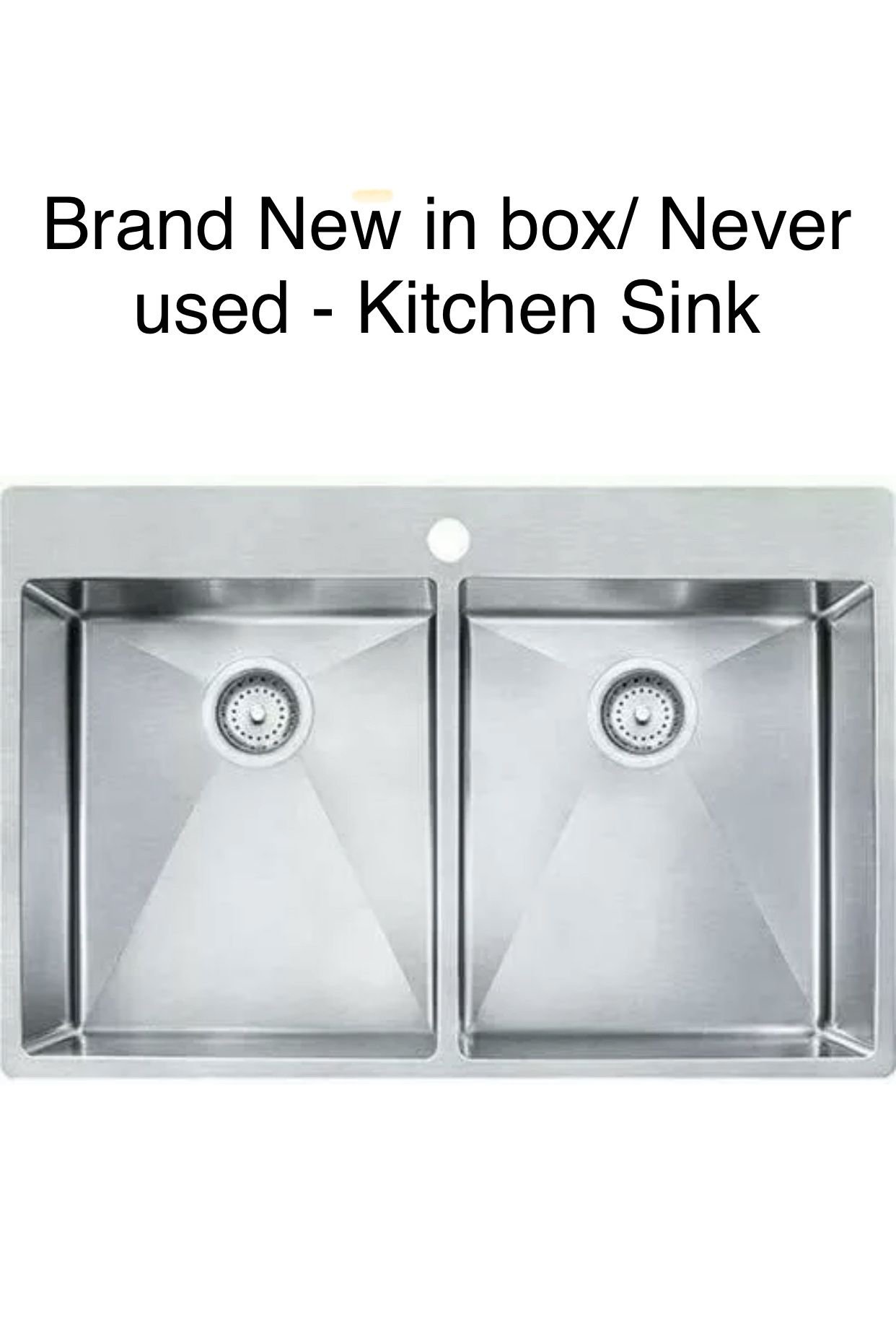 New! Franke 33.5 X 22.5 IN. Kitchen Double Sink Basin HF3322-1
