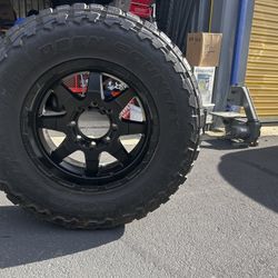 35 Inch Truck tire