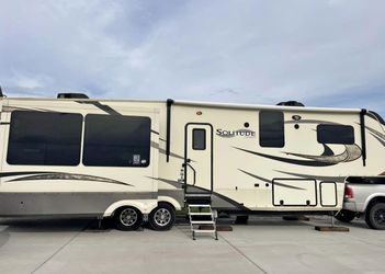 Grand design solitude