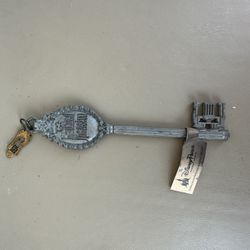 New Disney Parks Haunted Mansion Key Artist Valerie Edwards D23 EXPO