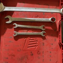 Wright wrenches 