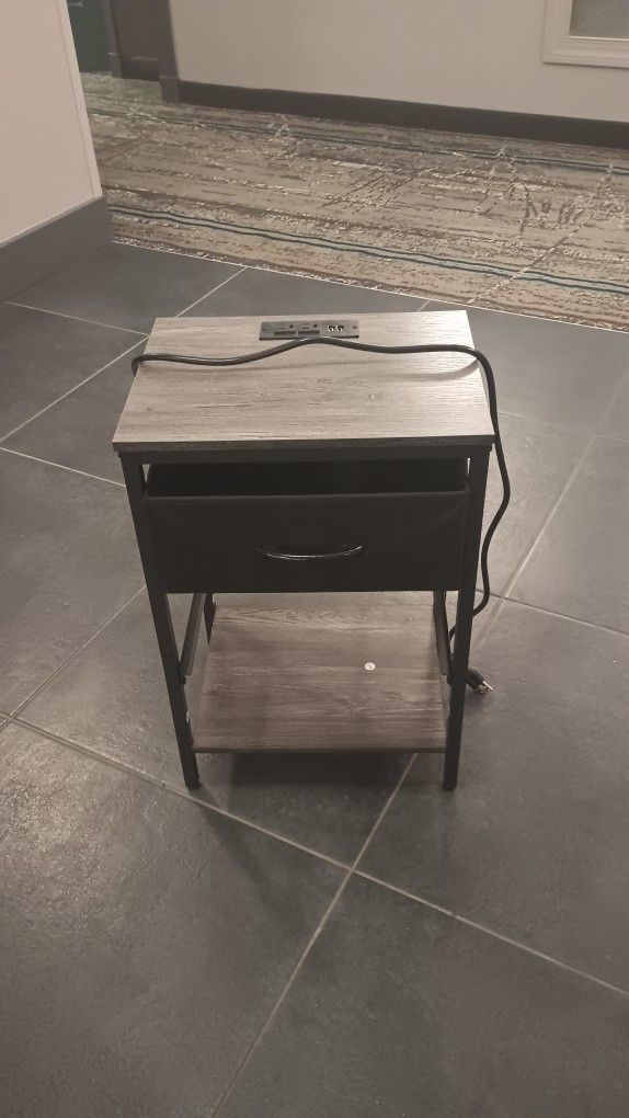 Night Stand Very Good Condition