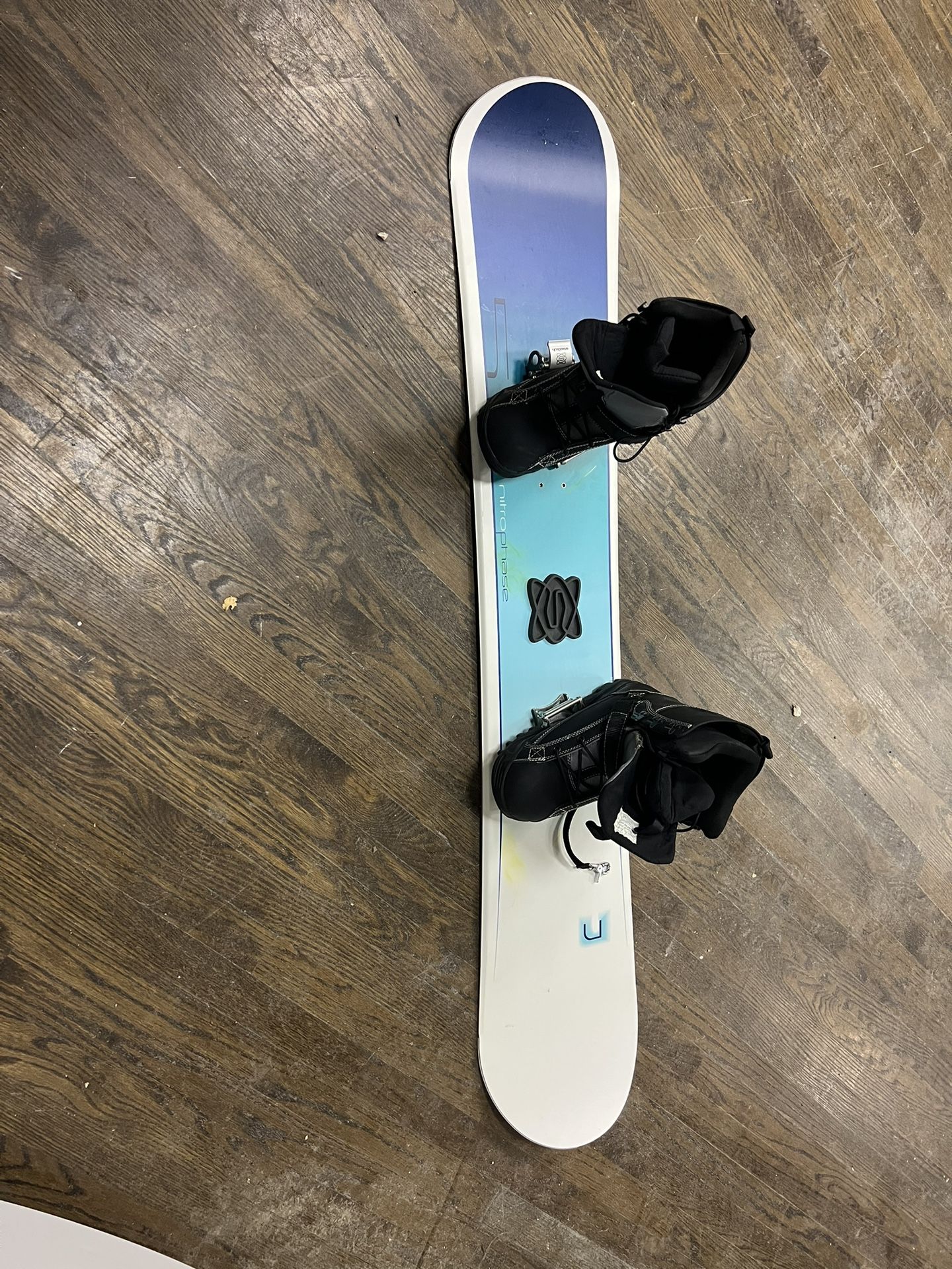 Nitro Phase Snowboard with Bindings and Boots