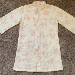Size Medium Miss Elaine Nightgown Floral Robe Duster Cream Pink