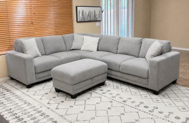 2pc ThomasVille Sectional W Storage Ottoman