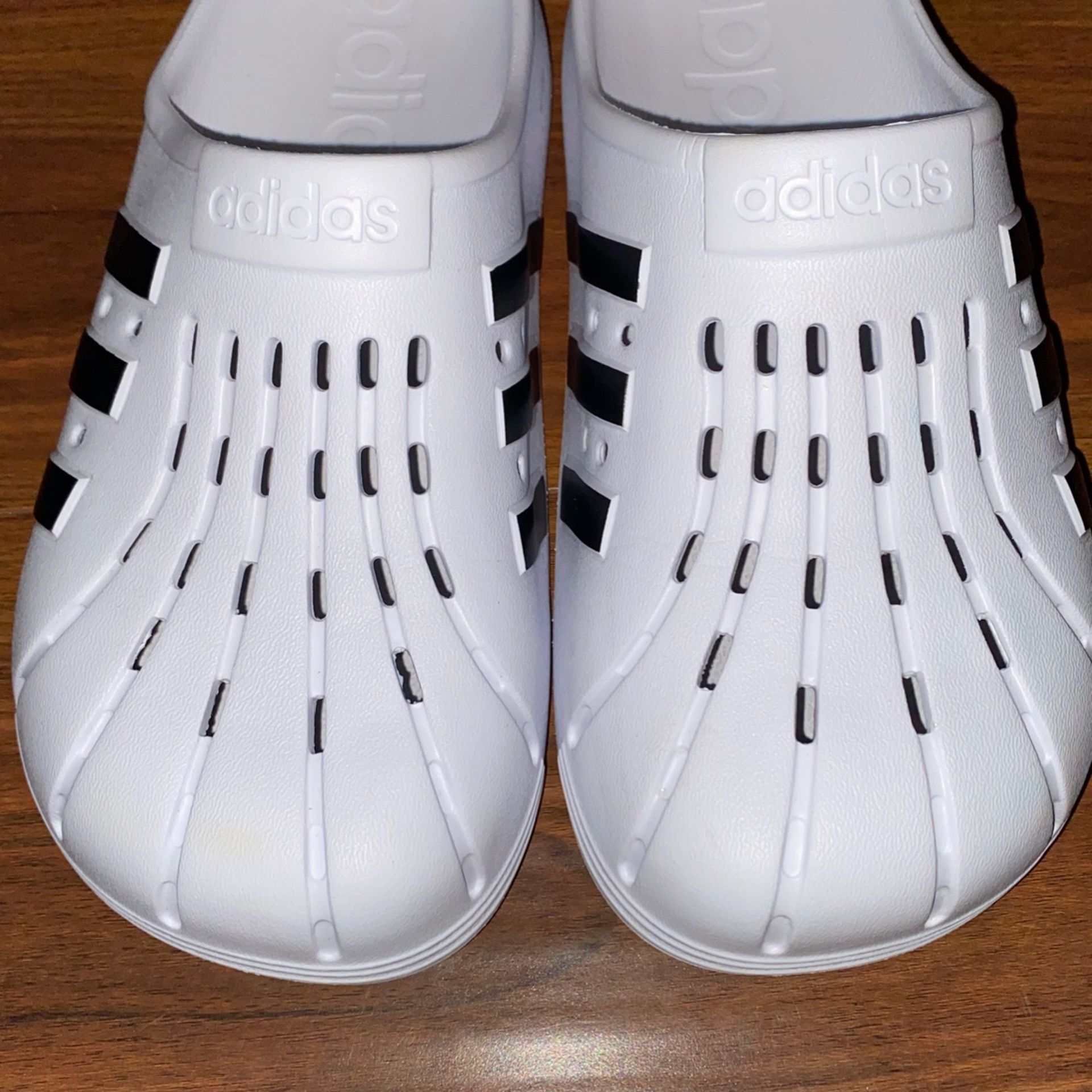 Adidas Crocs Size 8 USM