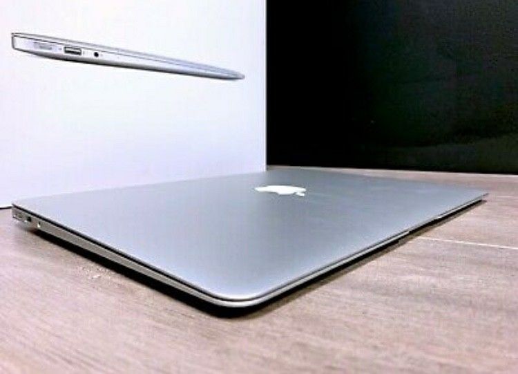 Apple Macbook Air