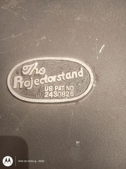 THE PROJECTOR STAND