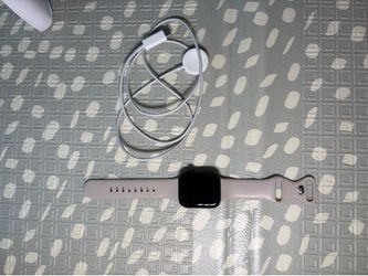 Apple Watch SE 2 with Charging Cable