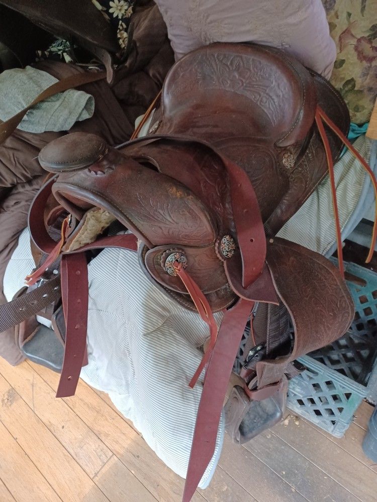Western Hourse Saddle