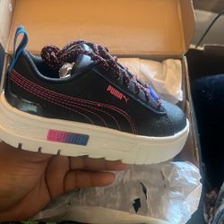 Little Girl Shoe [ Puma ]