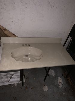 Bathroom Sink ( Special design In Porcelain 