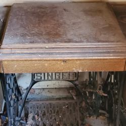 Singer sewing machine