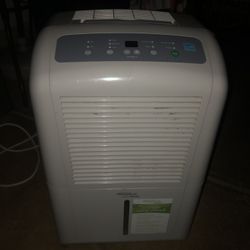Dehumidifier 