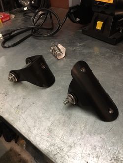 Sportster tank adapter brackets
