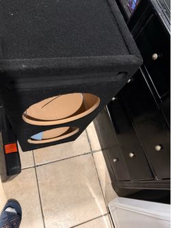 Dual 12 inch sub box