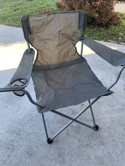 Beach chairs x 4