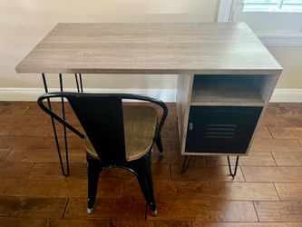 Wood metal farmhouse desk with chair