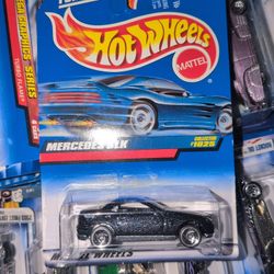 1998 Hot Wheels Collectors #1025 Mercedes SLK Metallic Blue