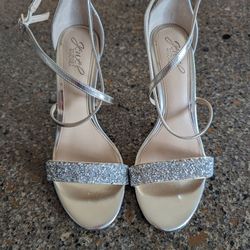 Mischka Bagley Jewel Heel Shoe