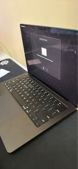 MACBOOK PRO M5