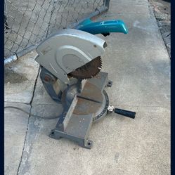 Makita Miter Saw 