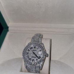 MOISSANITE WATCH/ WILL PASS DIAMOND TESTER