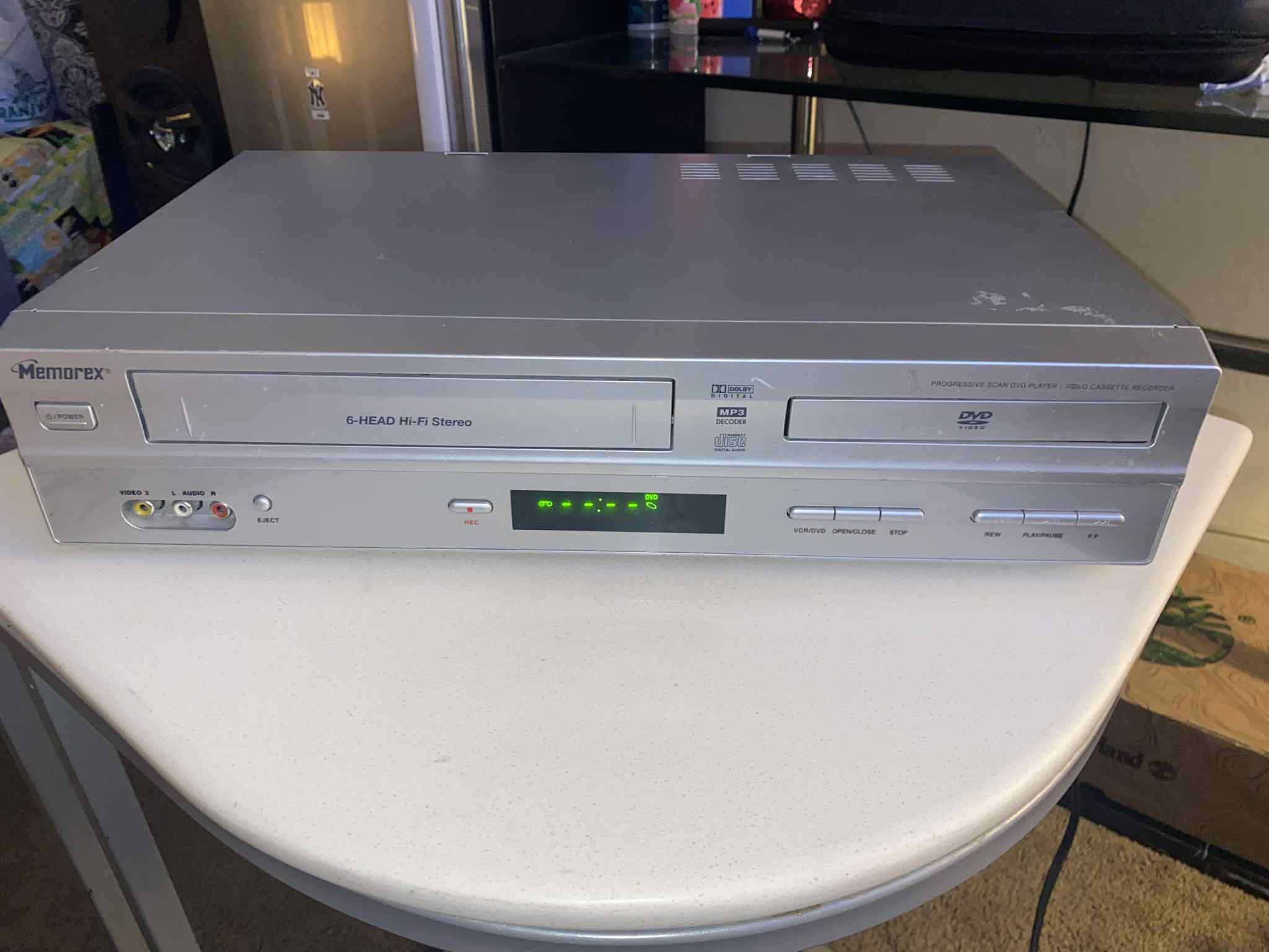 VCR/dvd Combo Player