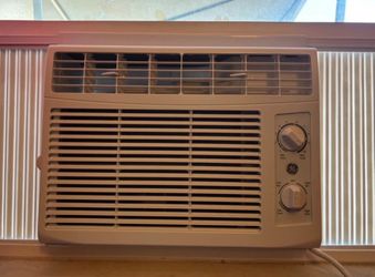 Window AC unit